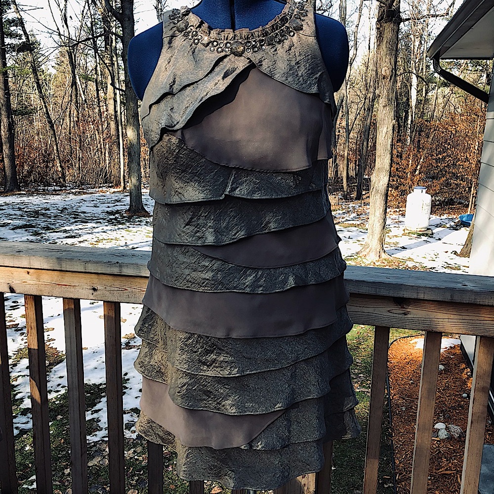 S.L.Fashion Gold Tone Ruffle Flounce Dress Size 14